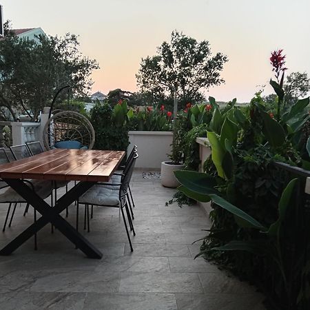 Seaview Holiday Apartments, Ventura Nin Kültér fotó