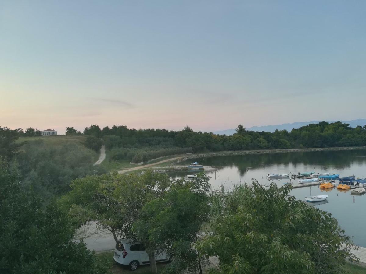 Seaview Holiday Apartments, Ventura Nin Kültér fotó